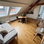 Stilvolle Stadtwohnung - Self Check-in Mit Guten Parkmoeglichkeiten Appartement