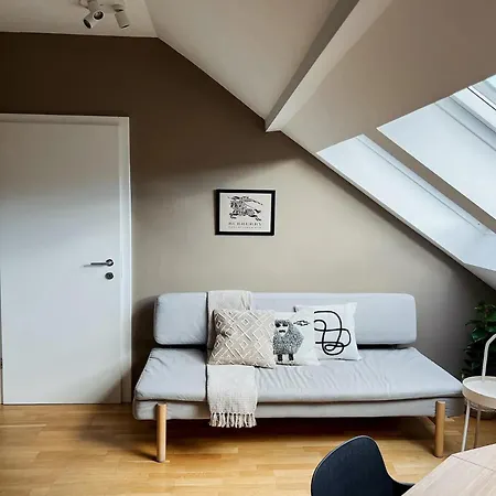 Stilvolle Stadtwohnung - Self Check-in Mit Guten Parkmoeglichkeiten Apartment *