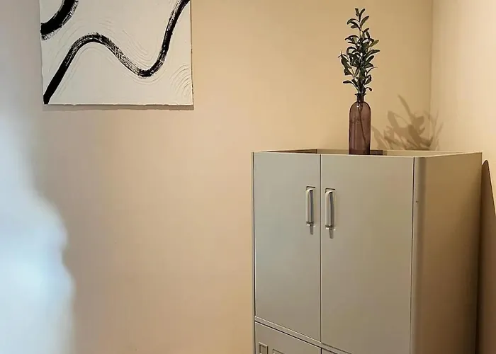 Stilvolle Stadtwohnung - Self Check-in Mit Guten Parkmoeglichkeiten *